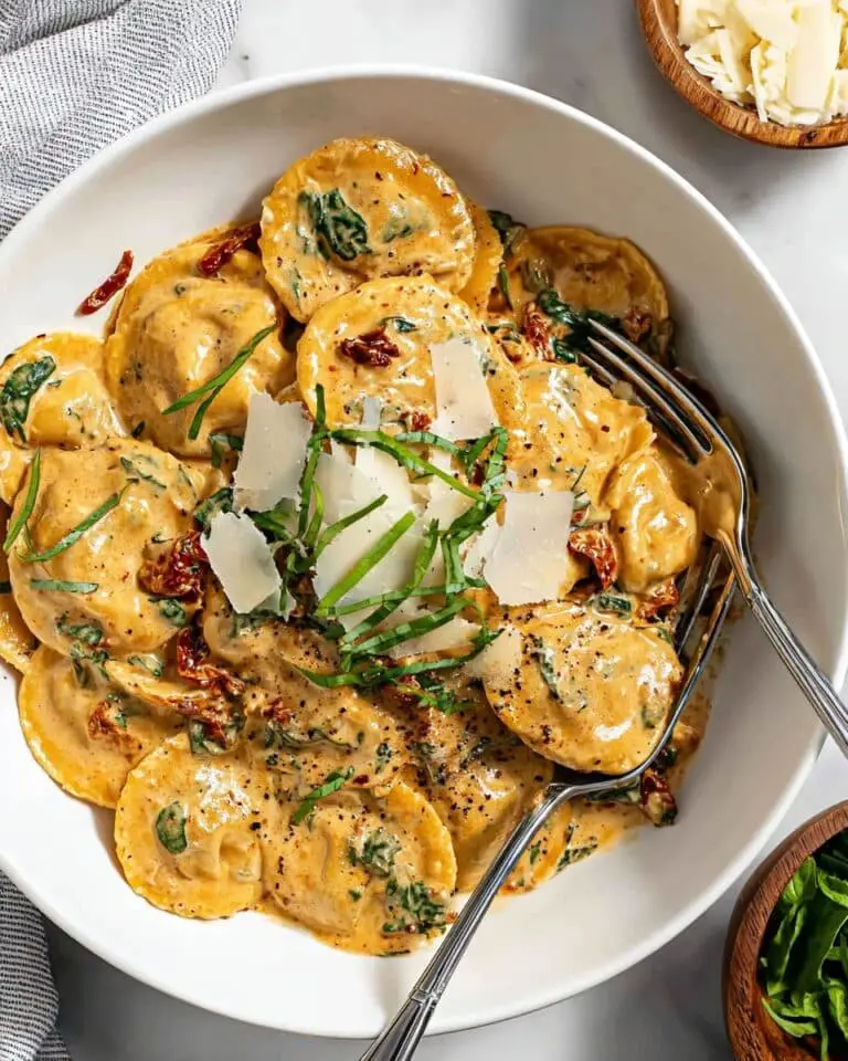 Sun-Dried Tomato and Spinach Cheese Ravioli with Creamy Basil Sauce Recipe